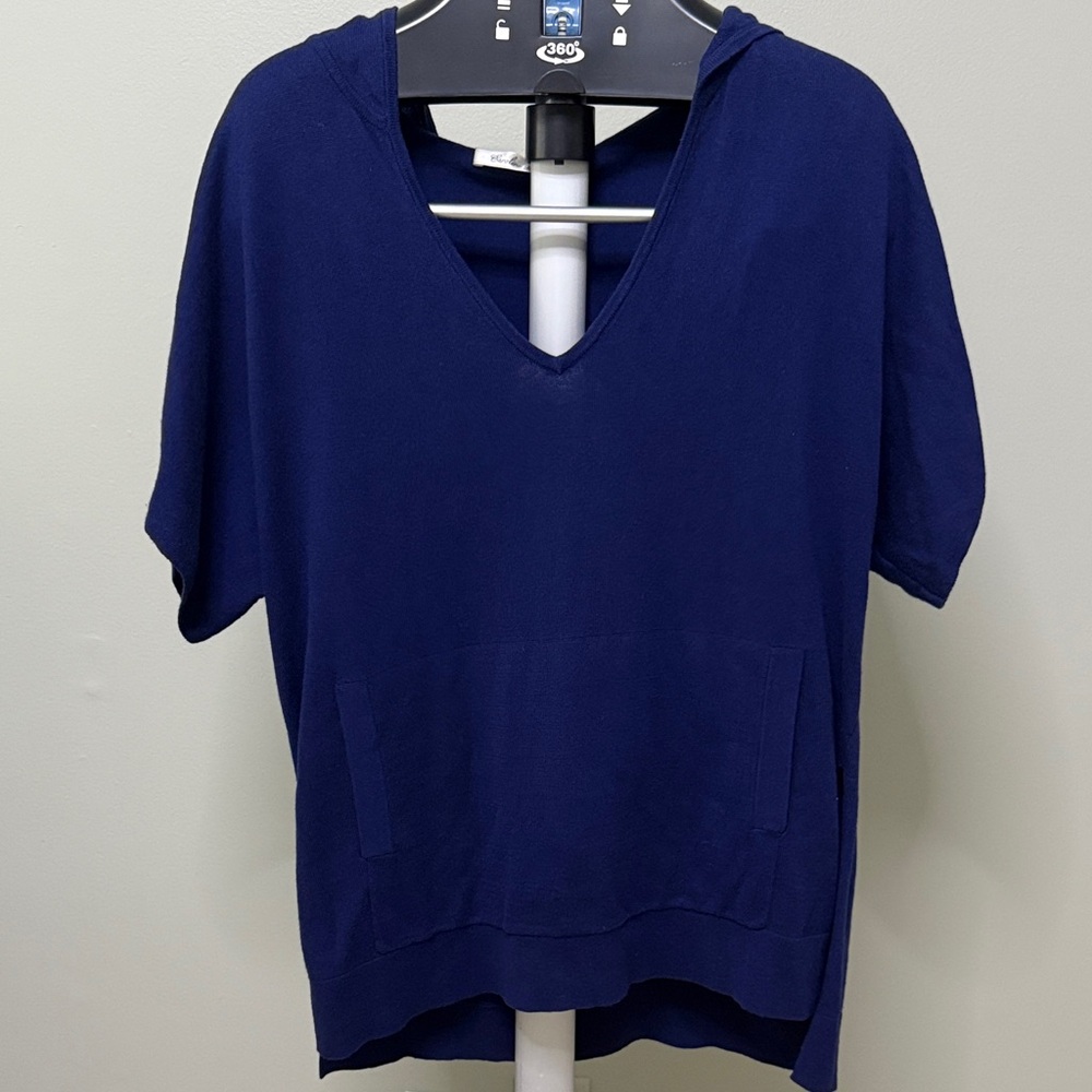 Elegant Navy V-Neck Hoodie for Women